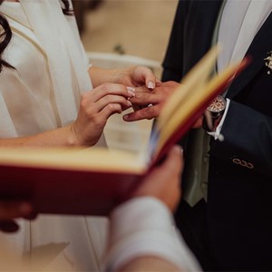 Iščezli svadbeni crkveni običaji? Otac mladenku ne smije pratiti do oltara